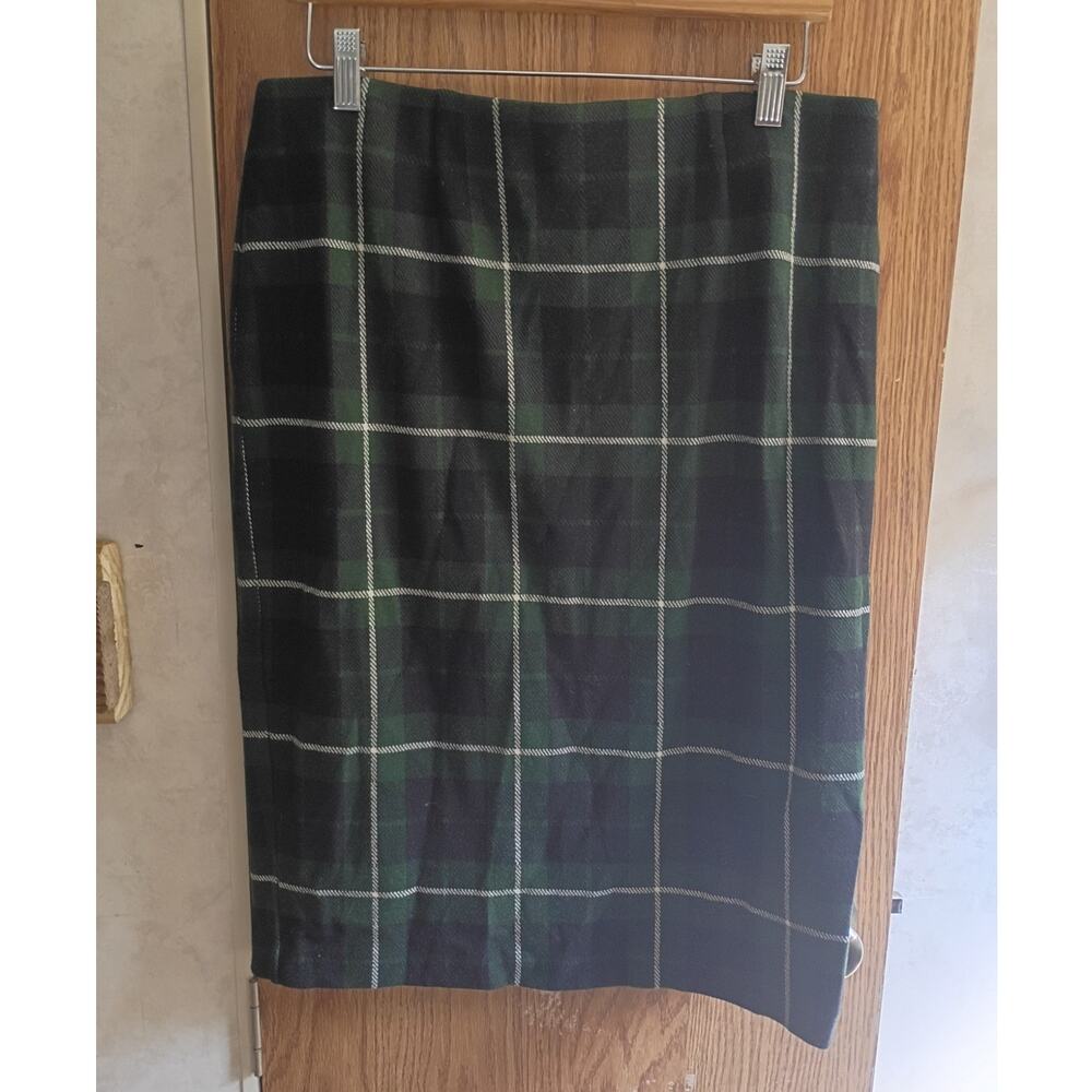 J Jill Plaid Pull On Midi Skirt Medium Green Black Stretch Lined Cottage Preppy